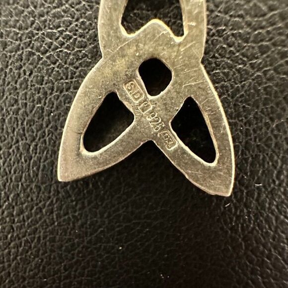 Sterling Silver Celtic Trinity Knot Irish Pendant Necklace - Picture 5 of 6